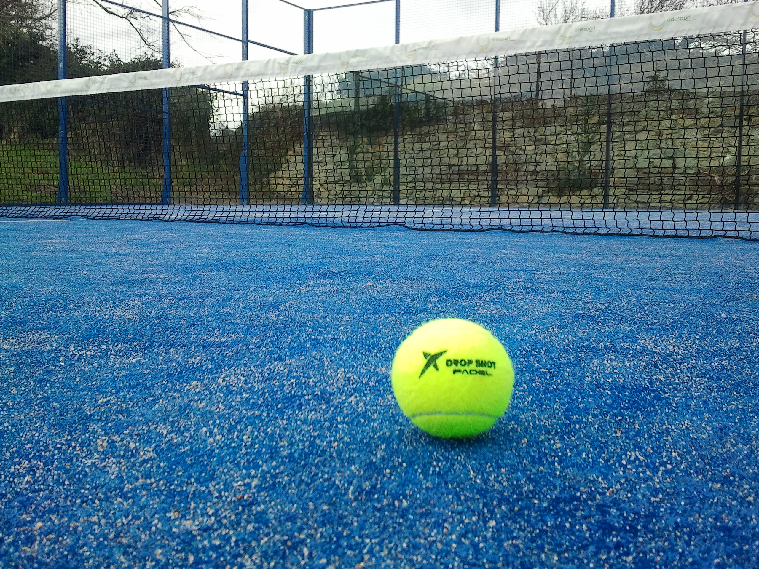 Spor alanı için halı çim